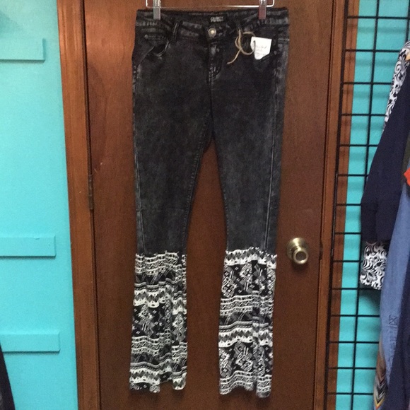 Black jegging one of a kind flares size 3-5 - Picture 1 of 5
